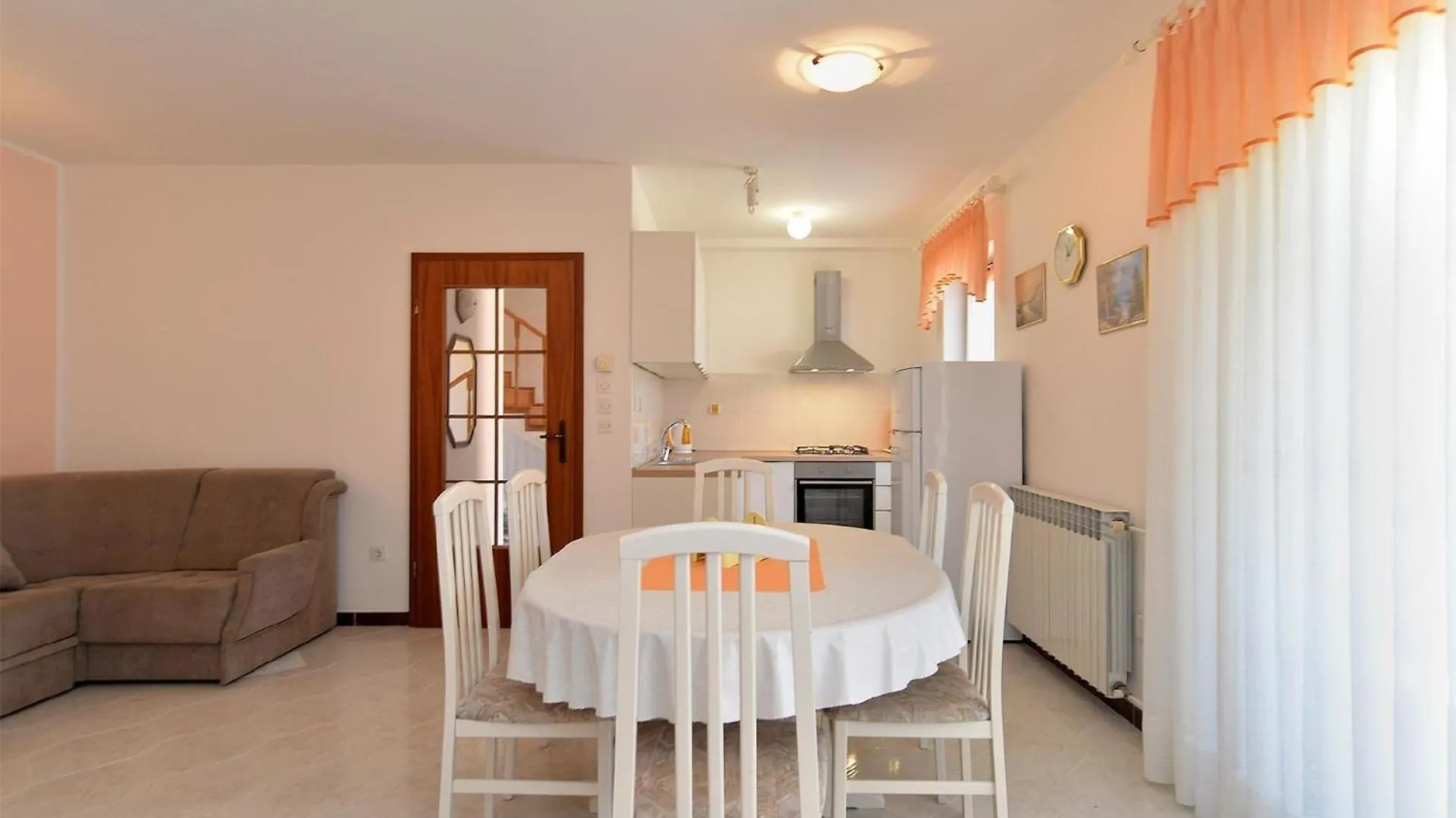Apartment Ferienwohnung Fuer 6 Personen Ca 120 Qm In Medulin, Istrien Suedkueste Von Istrien Croatia
